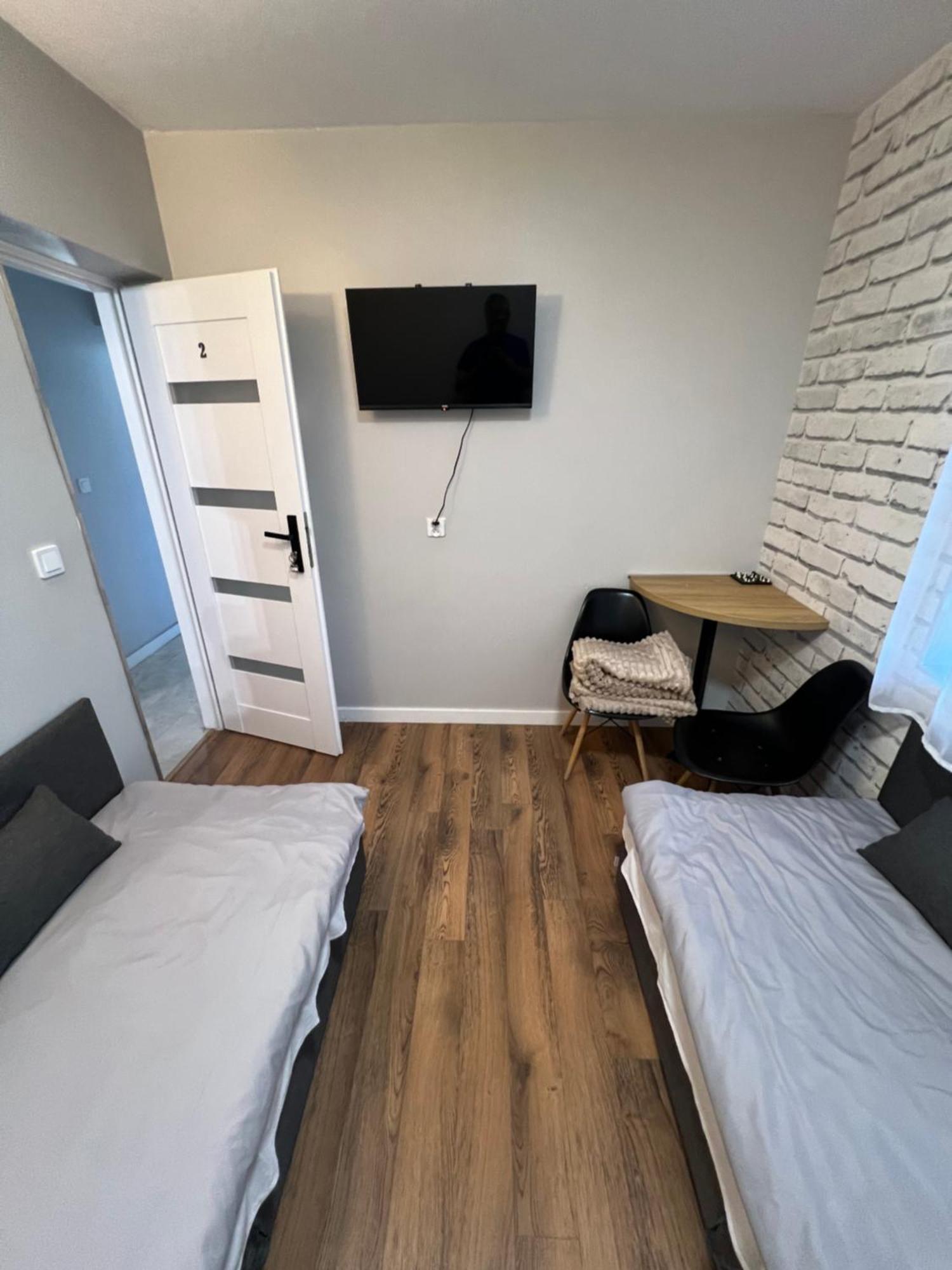 Przytulny Zakatek Aparthotel Zerniki Wroclawskie Ngoại thất bức ảnh