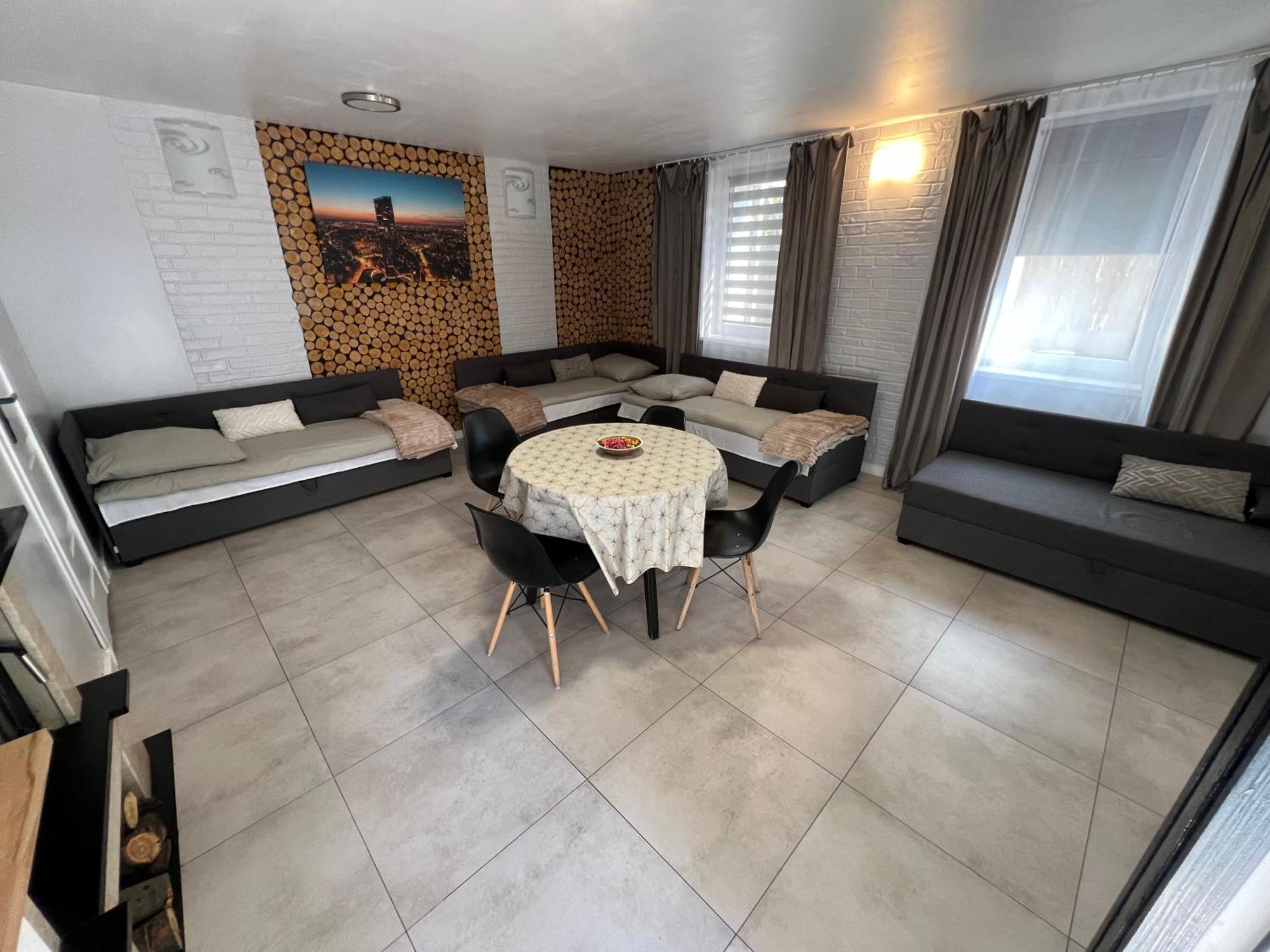 Przytulny Zakatek Aparthotel Zerniki Wroclawskie Ngoại thất bức ảnh
