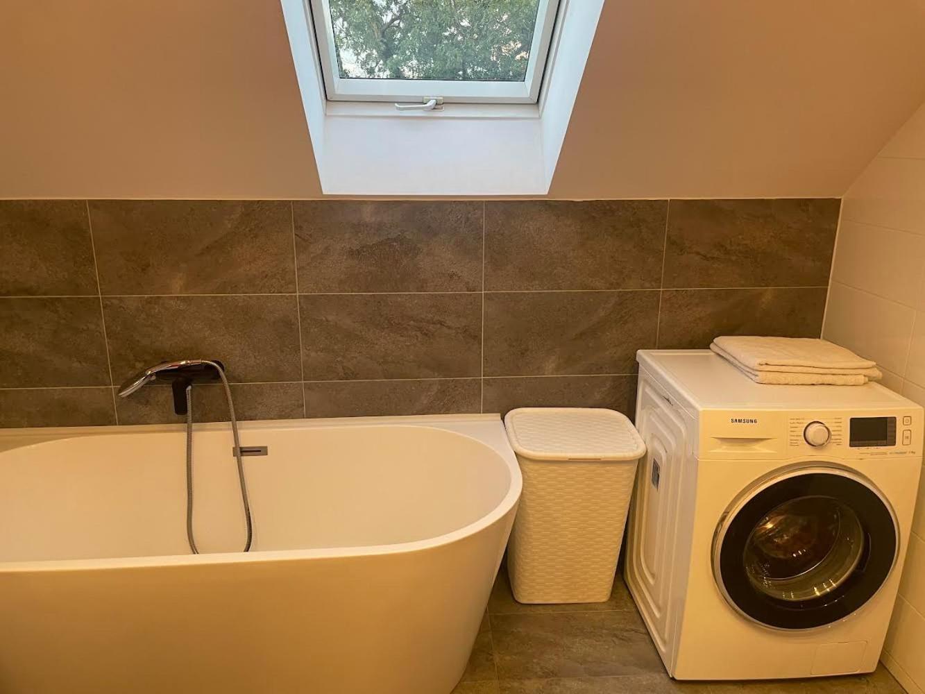 Przytulny Zakatek Aparthotel Zerniki Wroclawskie Ngoại thất bức ảnh
