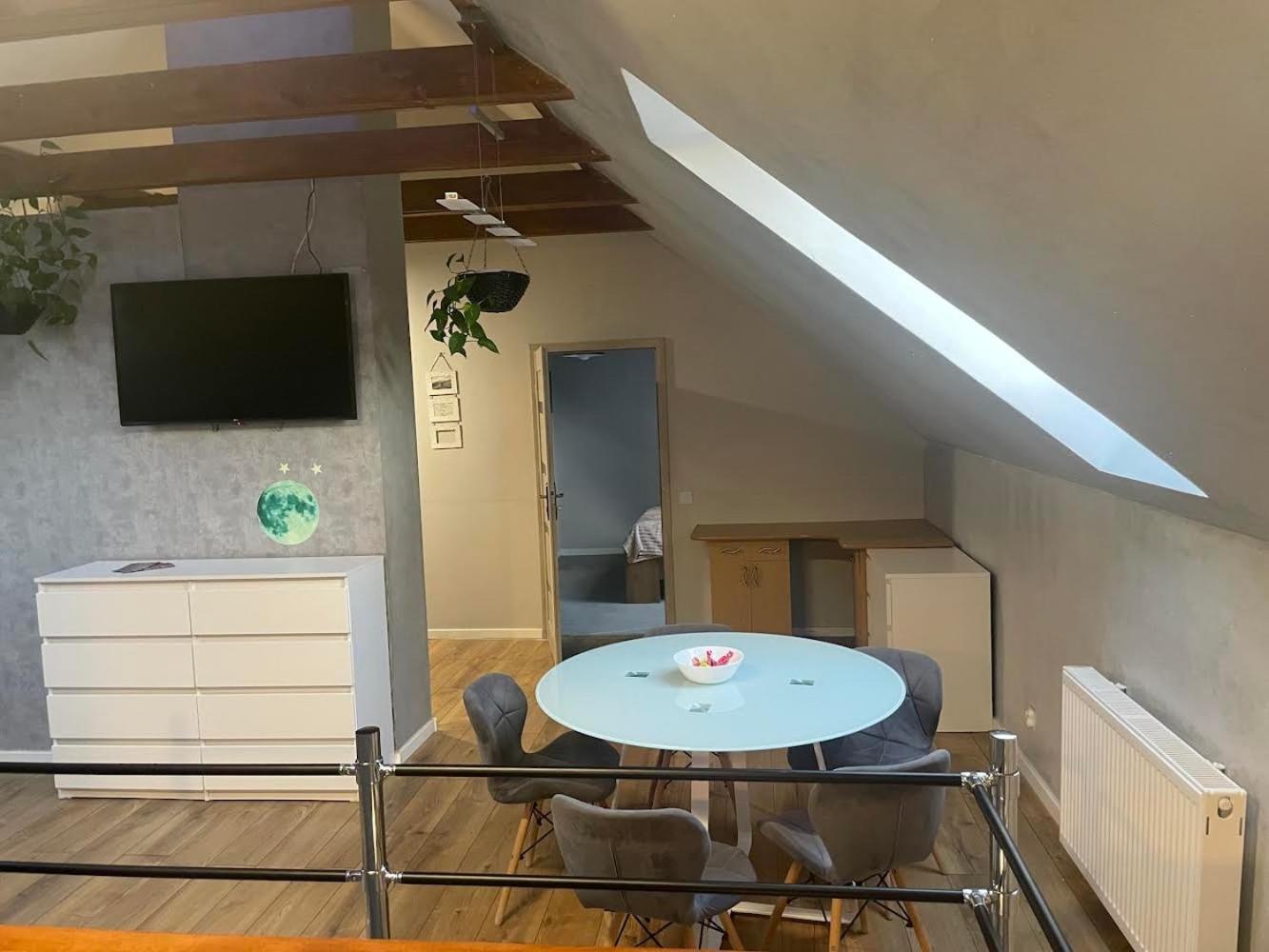 Przytulny Zakatek Aparthotel Zerniki Wroclawskie Ngoại thất bức ảnh